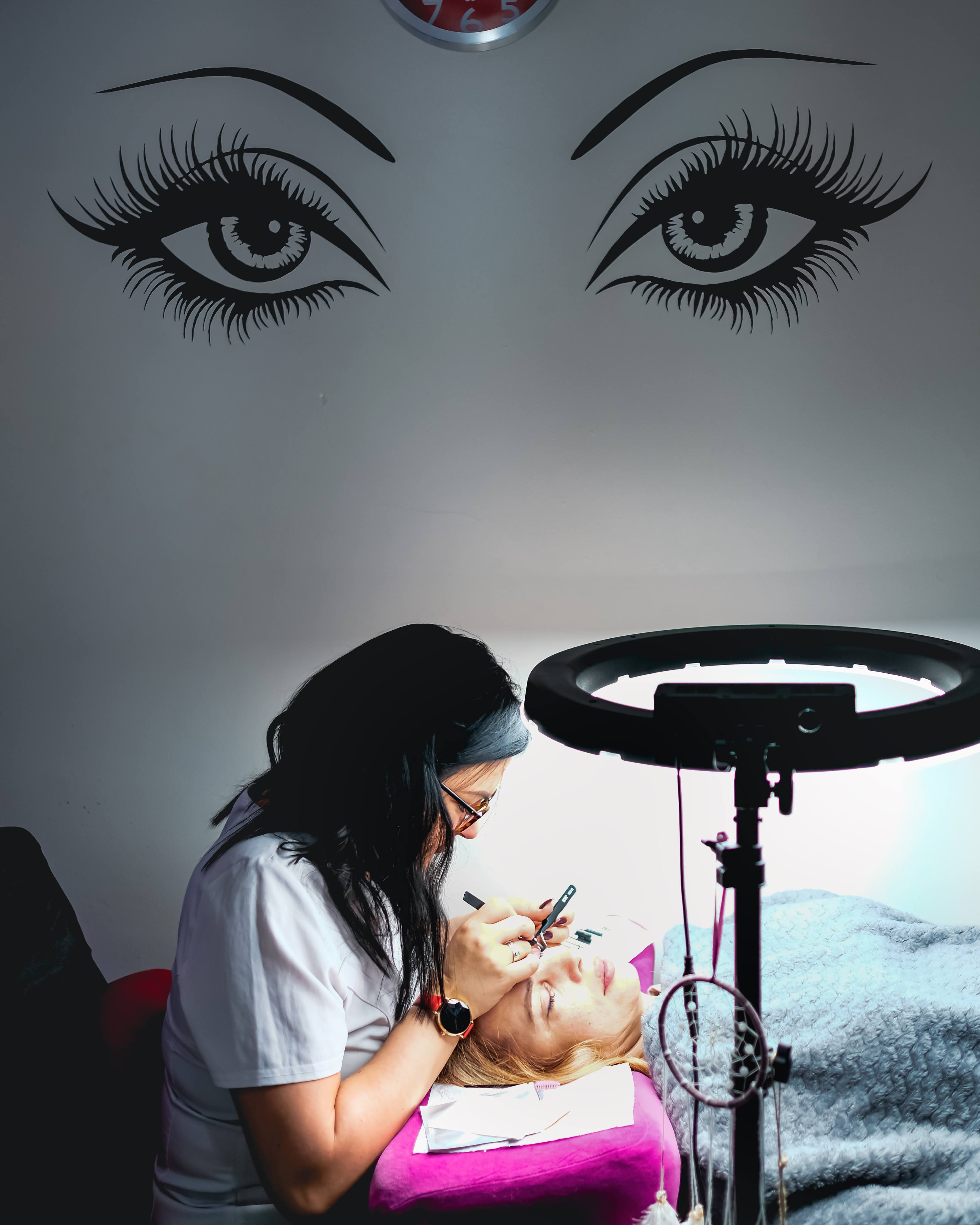 Signija — Say Hello Beauty Studio